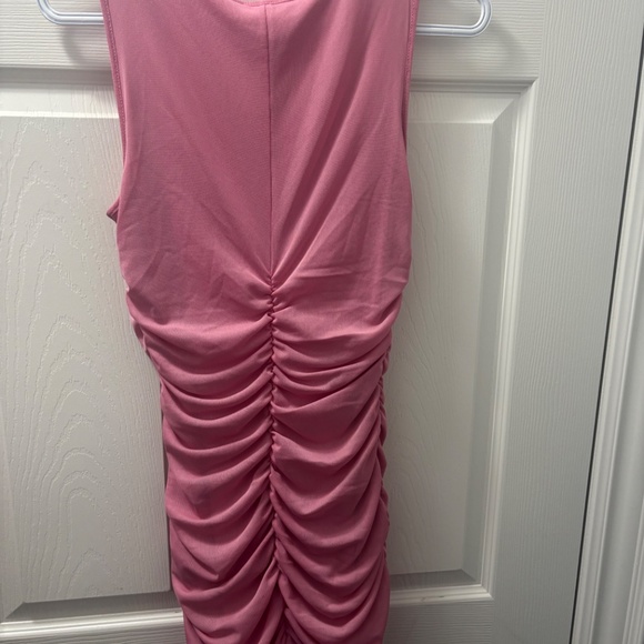 Light pink summer dress. - Picture 3 of 5